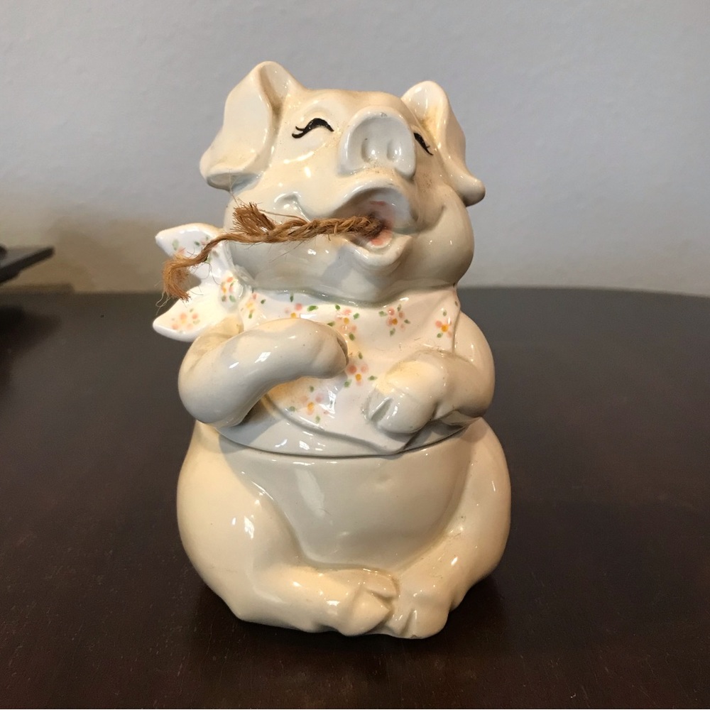 Fitz and Floyd pig twine holder